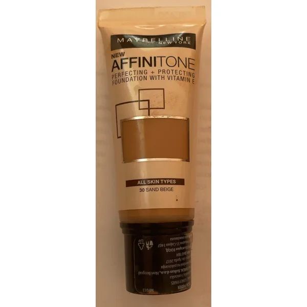 Maybelline Affinitone 30 Sand Beige
